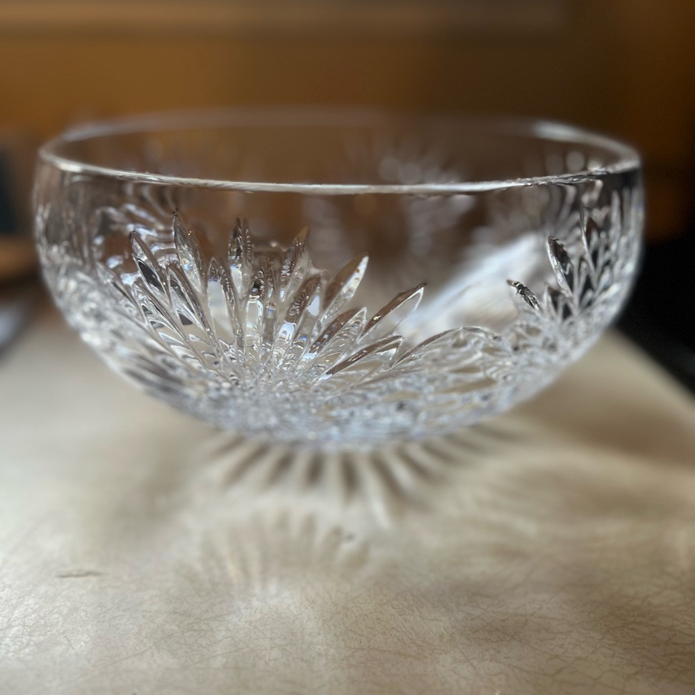 Waterford Crystal Clear Cut Glass Bowl (no box-very heavy) - Picture 1 of 3
